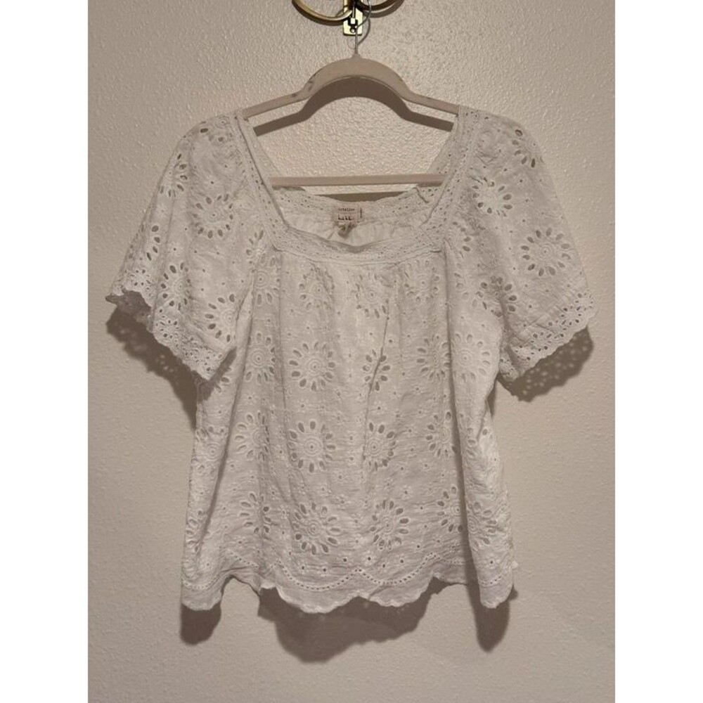 White Eyelet Top - 1X